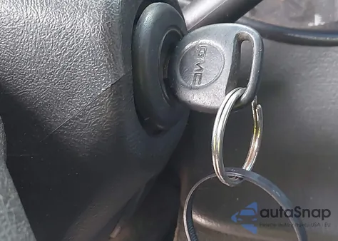 2003 Chevrolet Silverado 1500 Lt из США, поврежденный, VIN 1GCEK19T53E247220